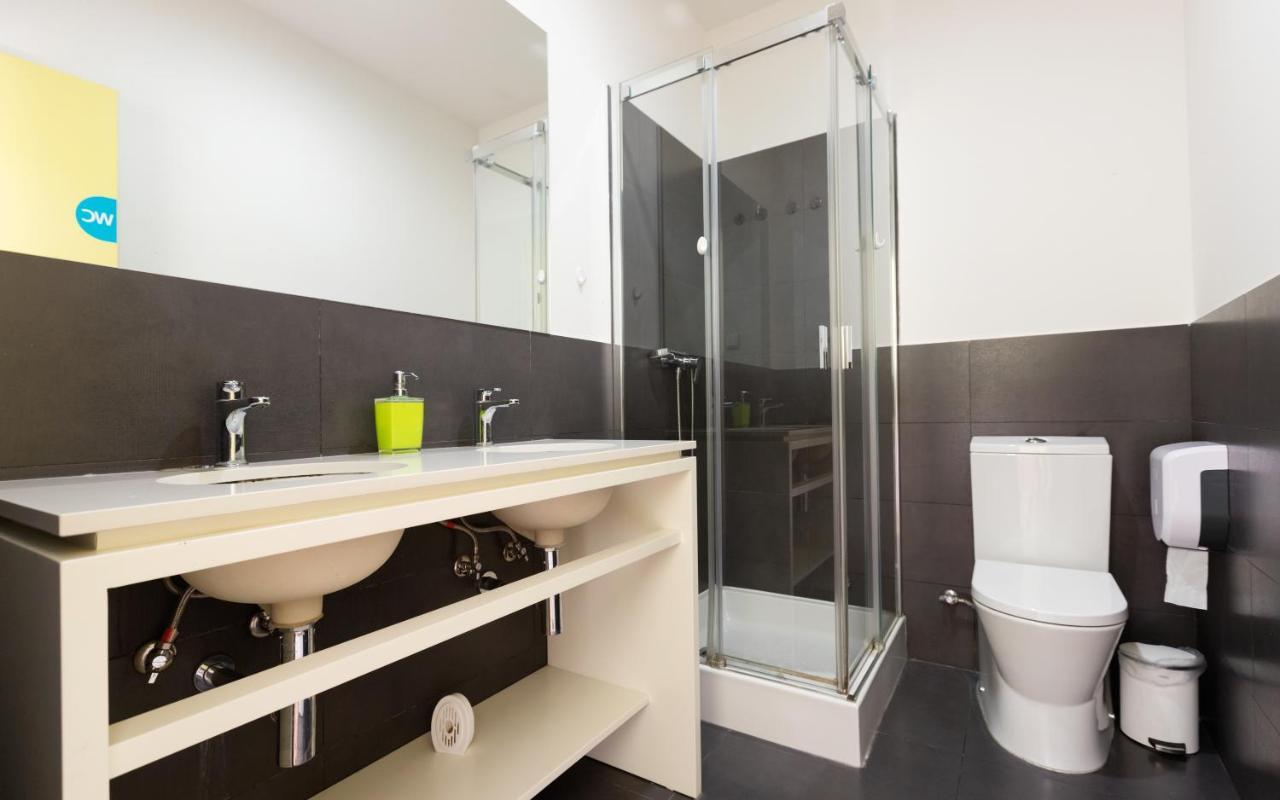 Zweibettzimmer mit eigenem Bad