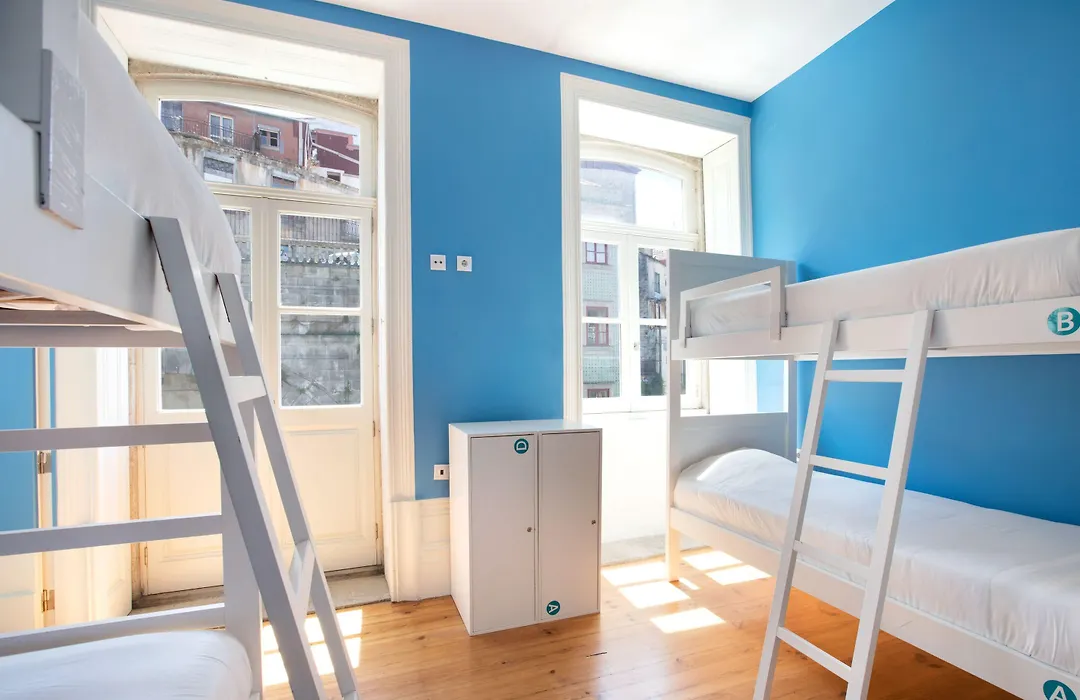 Best Guest Porto Hostel-1
